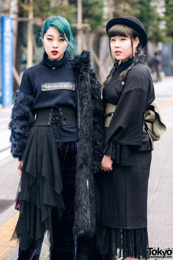 All-Black Everything: The Layered Monochrome Look That Never Leaves Harajuku